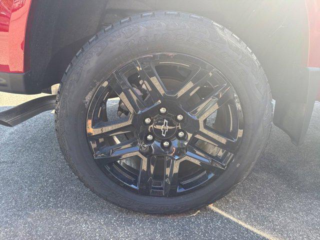 new 2025 Chevrolet Colorado car, priced at $43,800