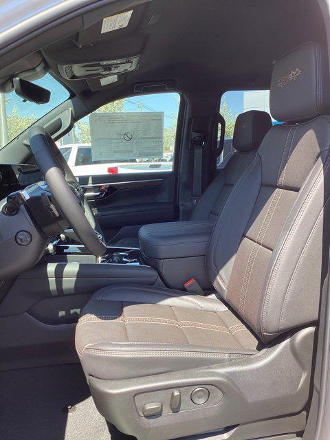 new 2025 Chevrolet Suburban car, priced at $83,700