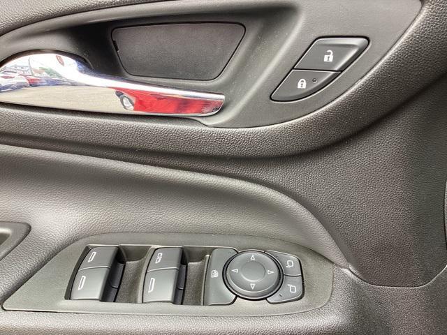 used 2022 Chevrolet Equinox car, priced at $22,054