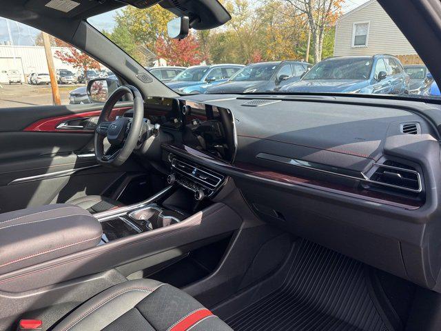 new 2026 Chevrolet Traverse car, priced at $57,019