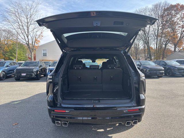 new 2026 Chevrolet Traverse car, priced at $57,019