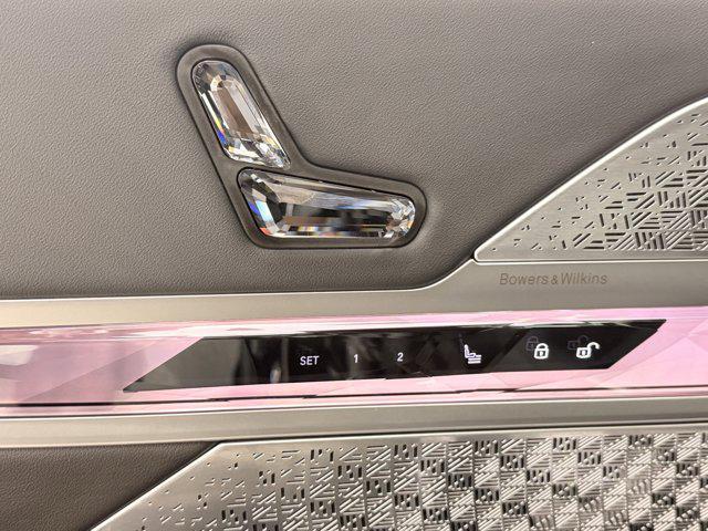 new 2025 BMW 760 car, priced at $137,830