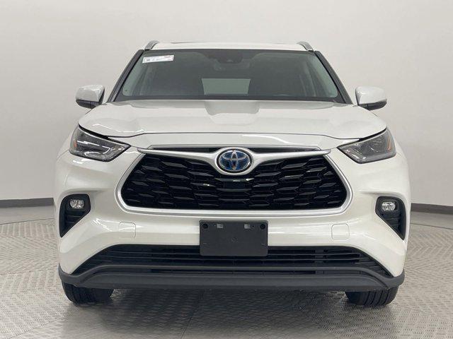 used 2021 Toyota Highlander Hybrid car, priced at $29,498