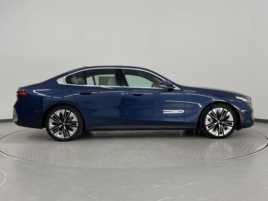 new 2024 BMW 540 car, priced at $73,440