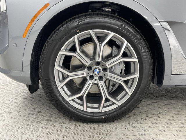 new 2025 BMW X7 car, priced at $92,700