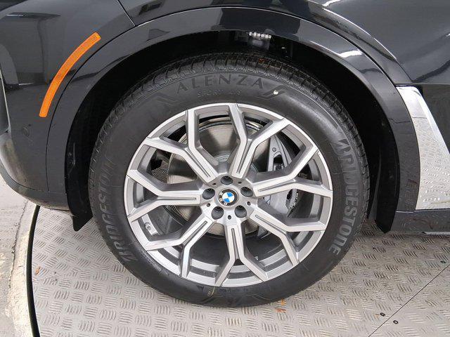 new 2026 BMW X7 car, priced at $91,615