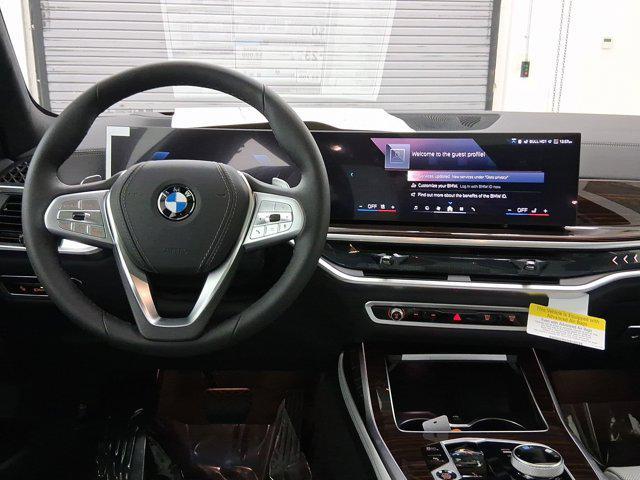 new 2026 BMW X7 car, priced at $96,285