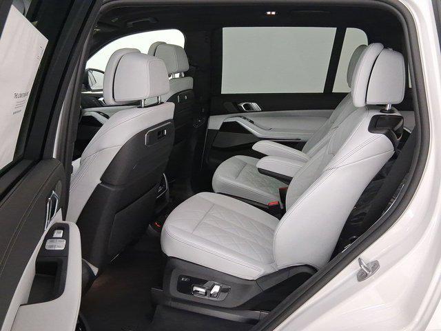 new 2026 BMW X7 car, priced at $96,285