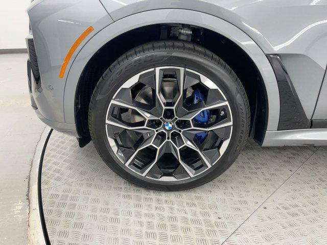 new 2026 BMW X7 car, priced at $98,085