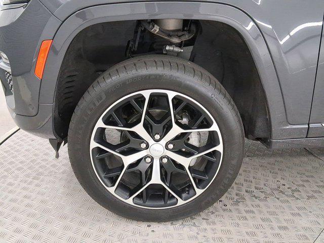 used 2022 Jeep Grand Cherokee car, priced at $33,998
