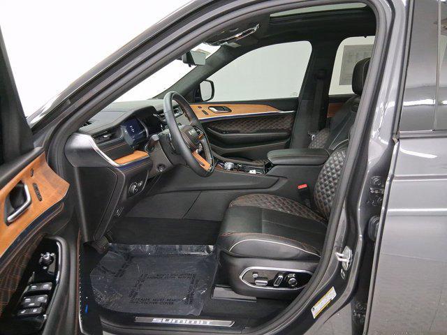 used 2022 Jeep Grand Cherokee car, priced at $33,998