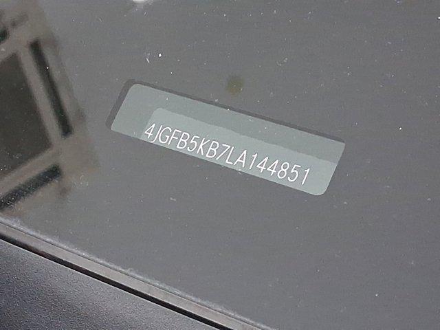 used 2020 Mercedes-Benz GLE 450 car, priced at $33,997