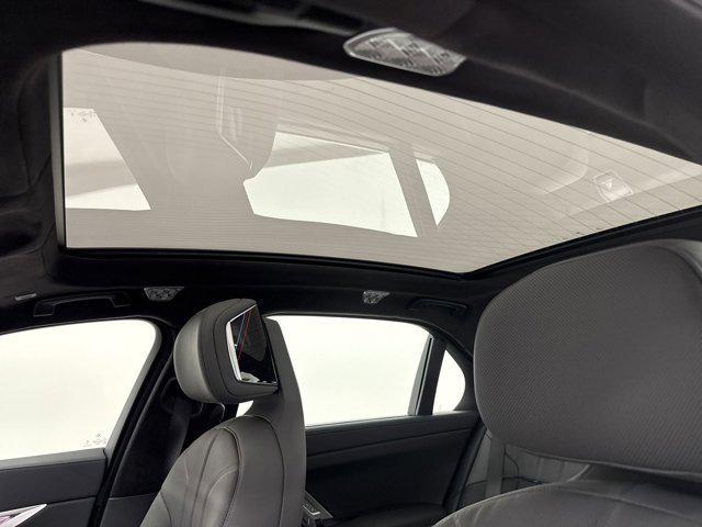 new 2025 BMW 760 car, priced at $138,205