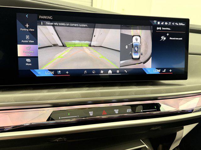 new 2025 BMW 760 car, priced at $135,305