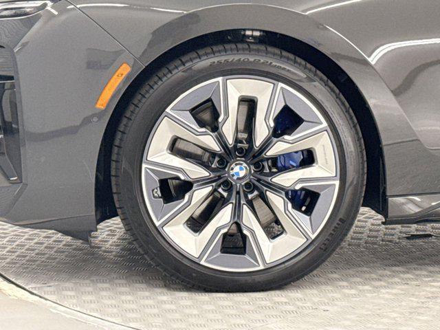 new 2025 BMW 760 car, priced at $138,335