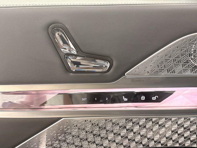 new 2025 BMW 760 car, priced at $138,335