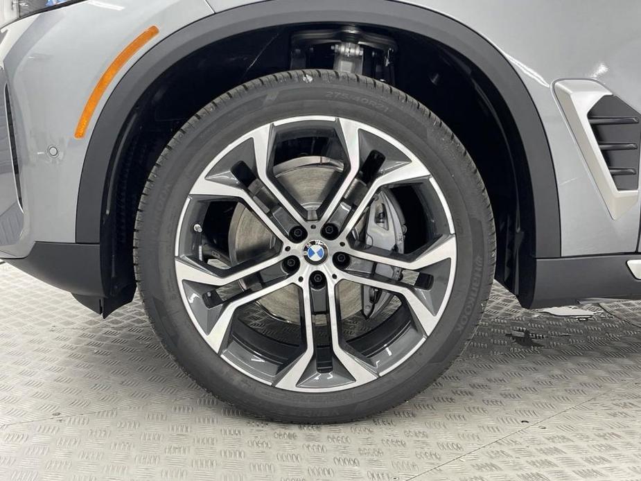 new 2025 BMW X5 car, priced at $73,275