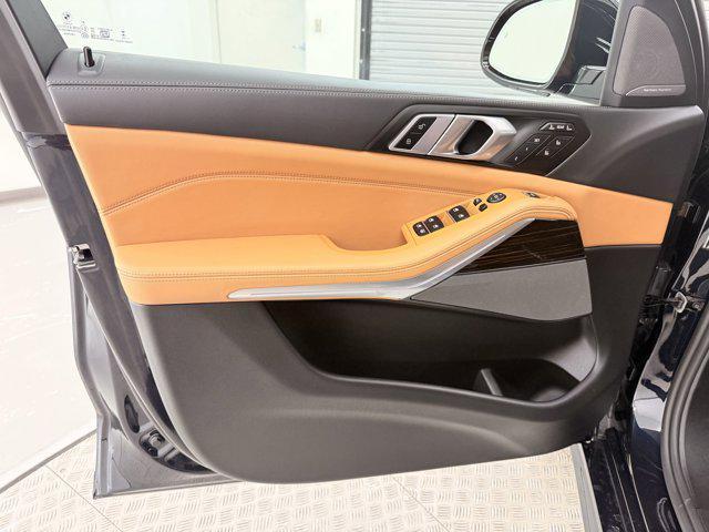new 2026 BMW X7 car, priced at $97,925