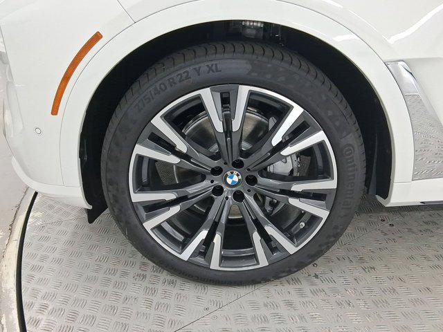 new 2026 BMW X7 car, priced at $95,775