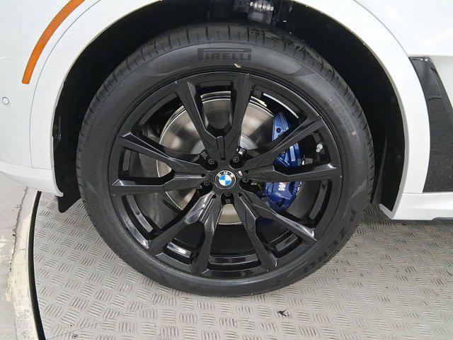 new 2026 BMW X7 car, priced at $101,185