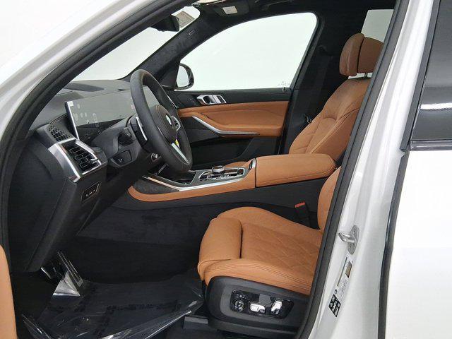 new 2026 BMW X7 car, priced at $101,185