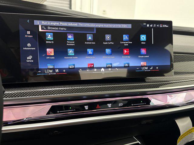 new 2025 BMW 760 car, priced at $141,935