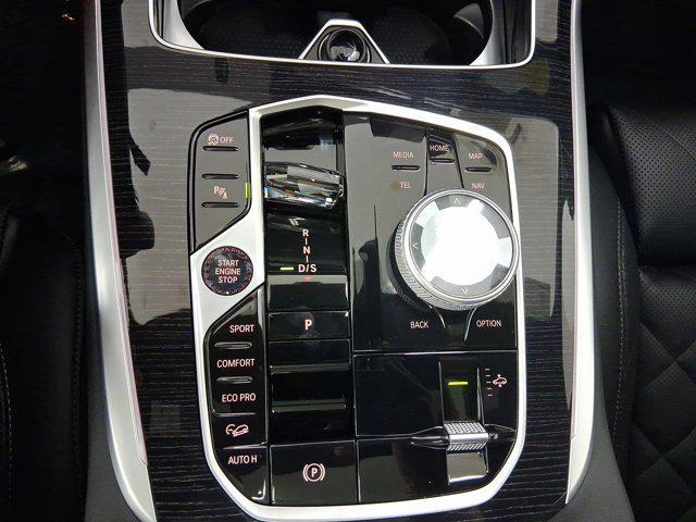 new 2026 BMW X7 car, priced at $101,485