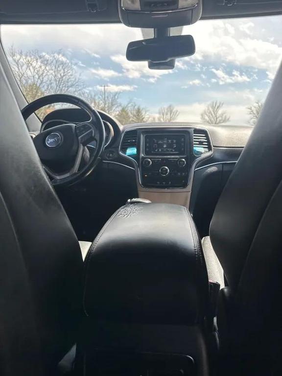 used 2015 Jeep Grand Cherokee car, priced at $12,498