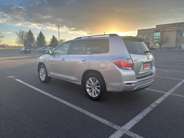 used 2011 Toyota Highlander Hybrid car, priced at $9,998