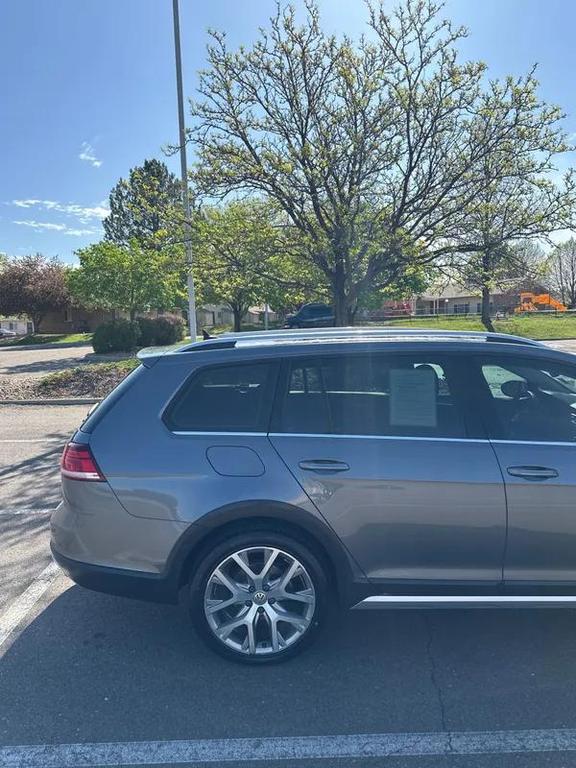 used 2019 Volkswagen Golf Alltrack car, priced at $16,998