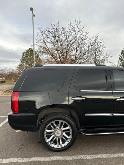 used 2008 Cadillac Escalade car, priced at $10,998