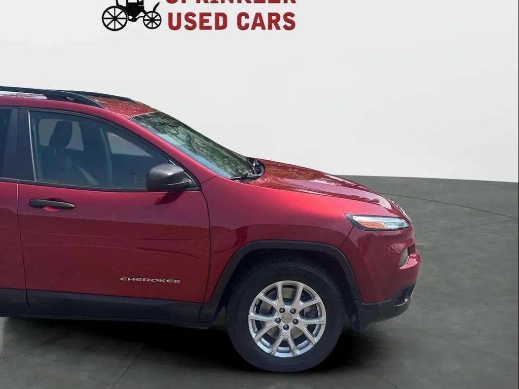 used 2016 Jeep Cherokee car, priced at $9,498