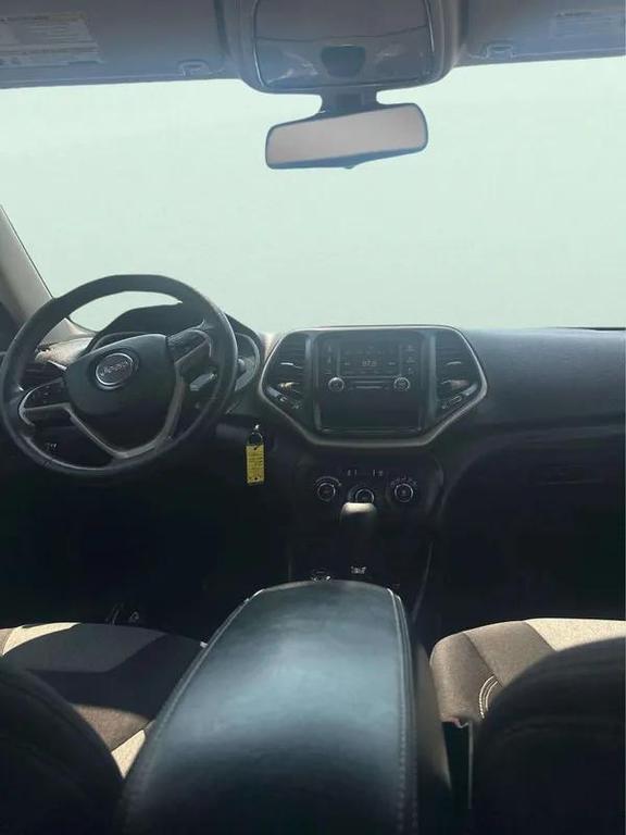 used 2016 Jeep Cherokee car, priced at $9,498