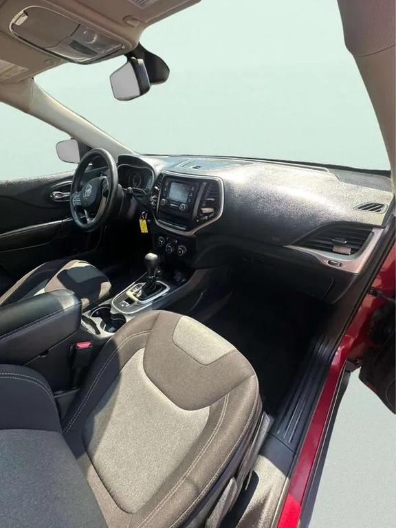 used 2016 Jeep Cherokee car, priced at $9,498