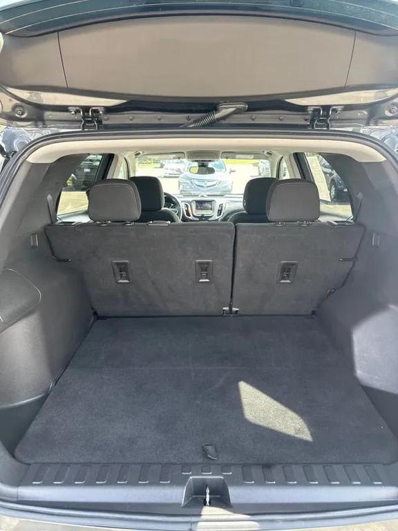 used 2021 Chevrolet Equinox car, priced at $21,998