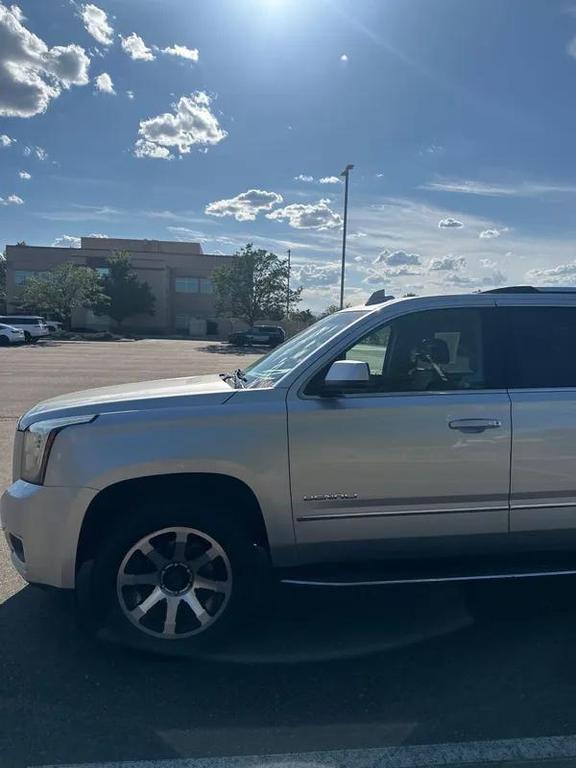 used 2018 GMC Yukon car, priced at $30,998