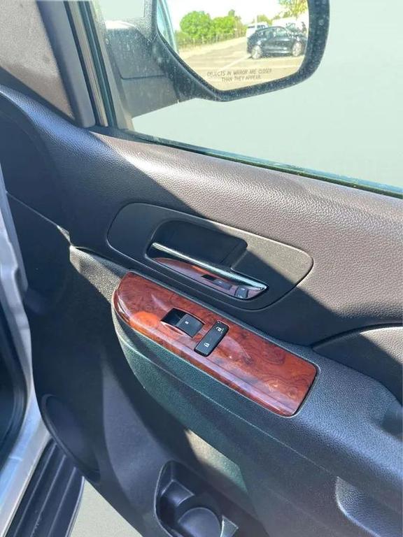 used 2011 Chevrolet Avalanche car, priced at $11,998