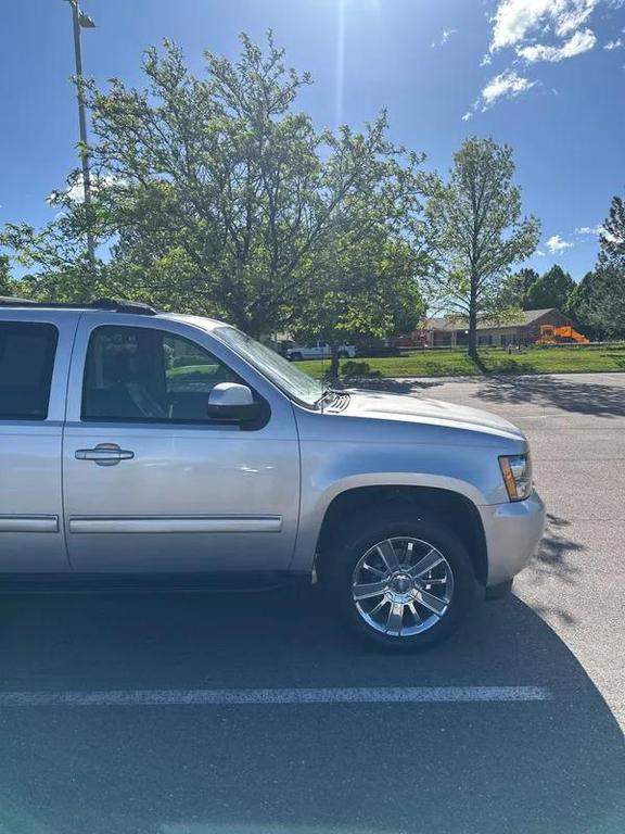 used 2011 Chevrolet Avalanche car, priced at $13,998