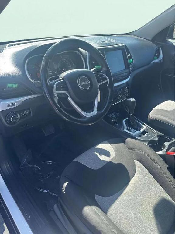 used 2014 Jeep Cherokee car, priced at $10,498