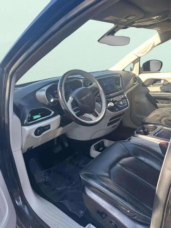 used 2017 Chrysler Pacifica car, priced at $10,998