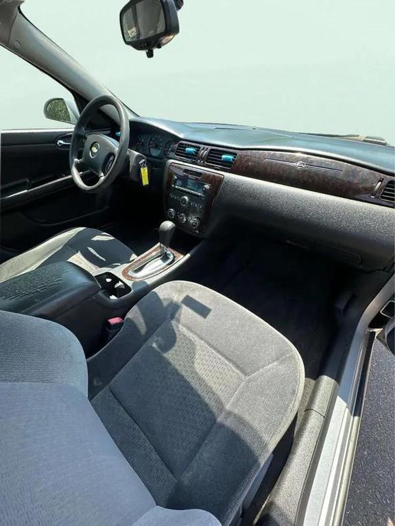 used 2015 Chevrolet Impala Limited car, priced at $9,998