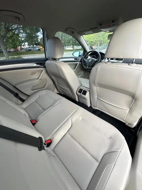 used 2015 Volkswagen Golf SportWagen car, priced at $12,998