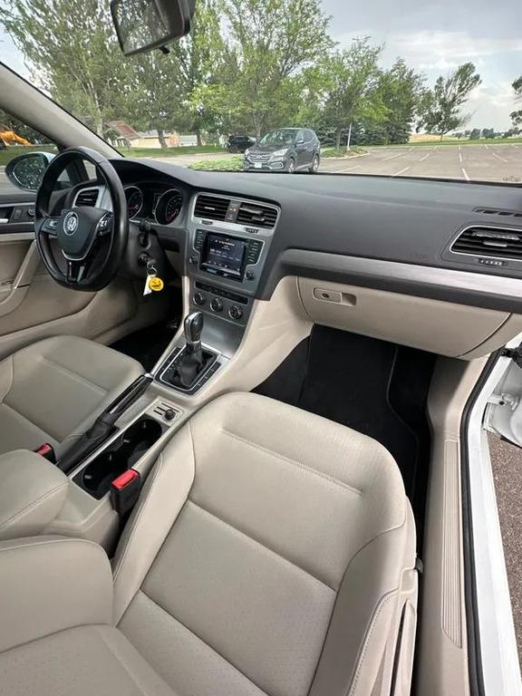 used 2015 Volkswagen Golf SportWagen car, priced at $12,998