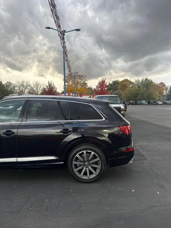 used 2018 Audi Q7 car, priced at $15,998