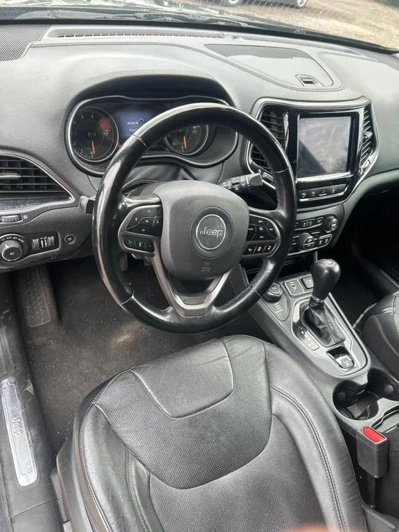 used 2021 Jeep Cherokee car, priced at $18,998