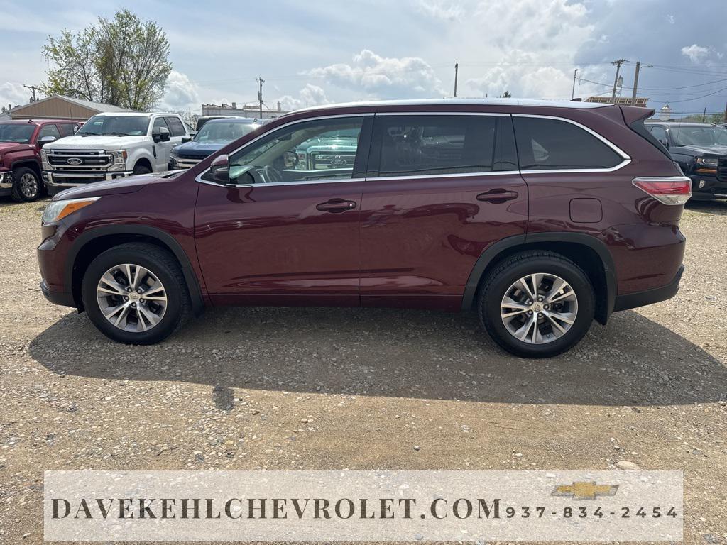 used 2015 Toyota Highlander car, priced at $14,980