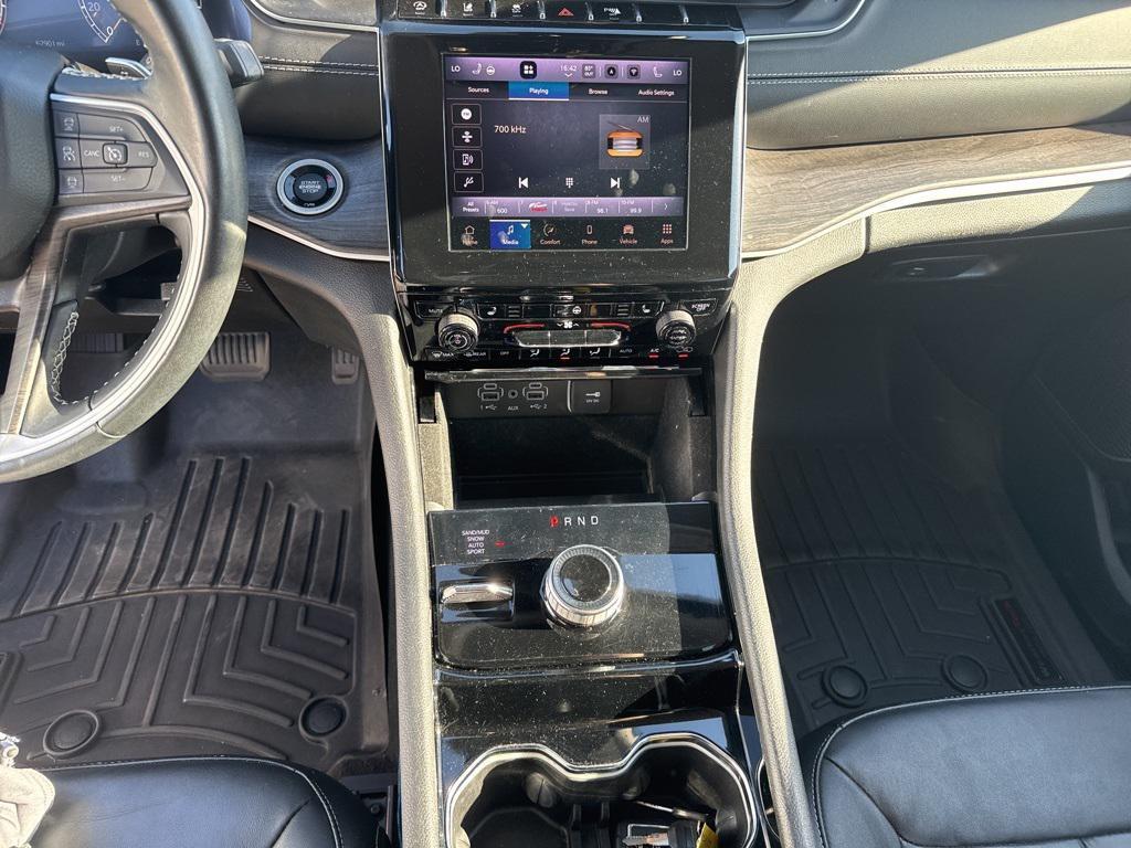 used 2022 Jeep Grand Cherokee car, priced at $27,980