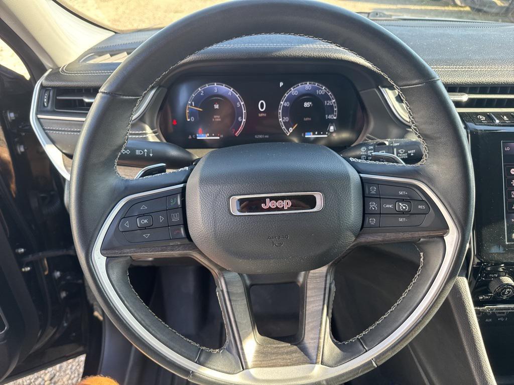 used 2022 Jeep Grand Cherokee car, priced at $27,980