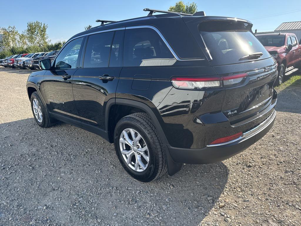 used 2022 Jeep Grand Cherokee car, priced at $27,980