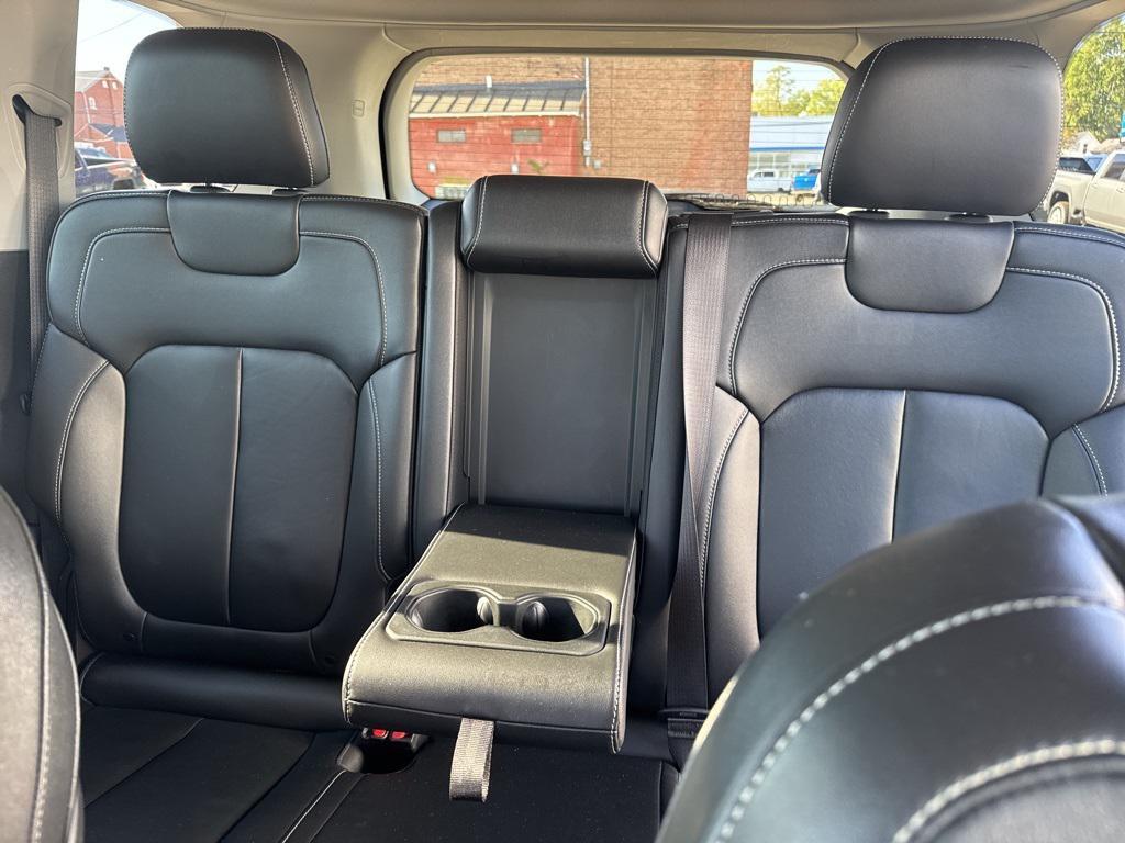 used 2022 Jeep Grand Cherokee car, priced at $27,980